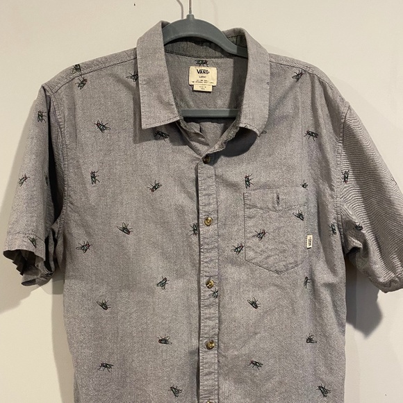 Vans Short Sleeve Button up "Bug Shirt" - Picture 1 of 1